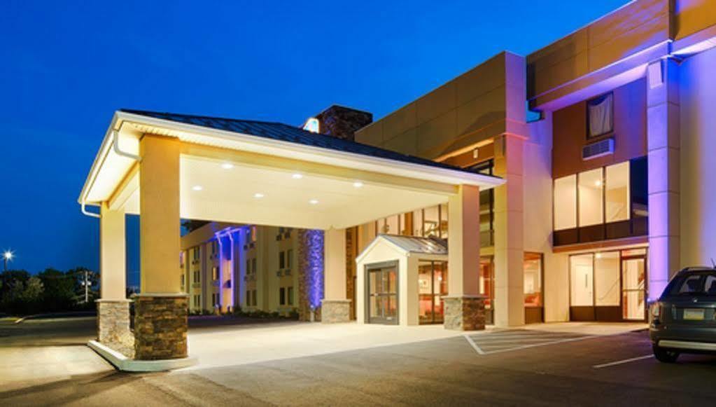 Best Western Plus Poconos Hotel 3*